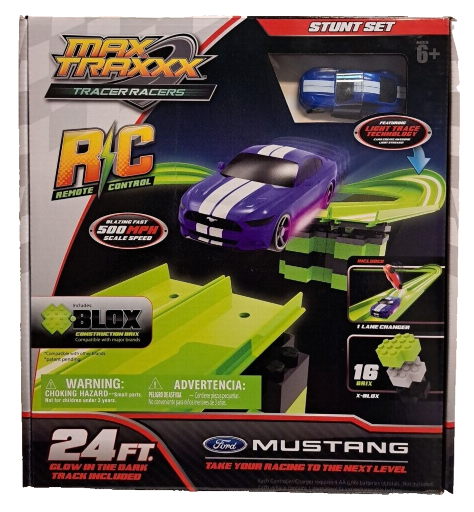Max Traxxx Tracer Racers 24Ft Glow in the Dark Track Powered