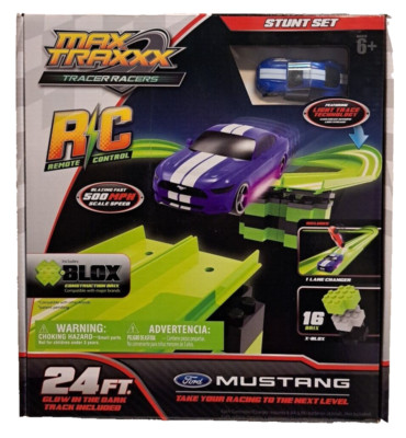 Max Traxxx Tracer Racers 24Ft Glow in the Dark Track Powered