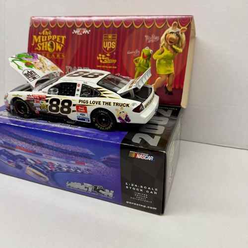 Nascar Dale Jarrett #88 UPS The Muppet Show Die Cast Race Car White - Picture 3 of 14