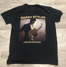 Harry Styels Official Live On Tour 2018 Shirt Men Size Medium Black