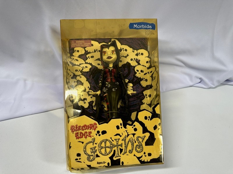 Bleeding Edge BeGoth Goths Doll Comic con MORBIDA 7" Figure
