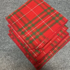Set Of 4 Tartan Christmas Plaid Napkins 1990’s Era. Gold Accents. Burlap Cotton