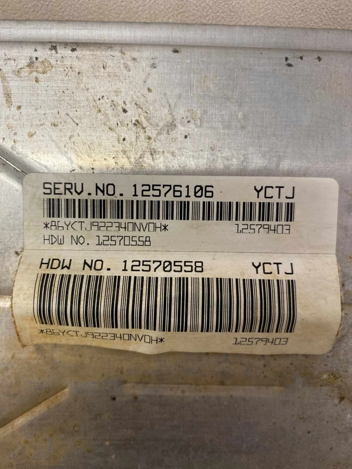 Chevrolet Silverado 1500 2003 módulo de control electrónico ECM OEM 12576106 Foto 3 de 4