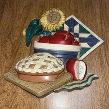 Home Interior Kitchen Decor Apple Pie Plaque Vintage #3373-2 Made In USA