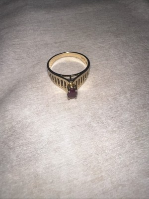 Ring 10 Kt Gold Rubin Größe 7 mit Herstellermarke Vintage