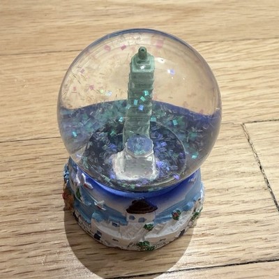 Taipei 101 Travel Snow Globe, Multicolor Glass/Resin Round Water Fill w/ Glitter