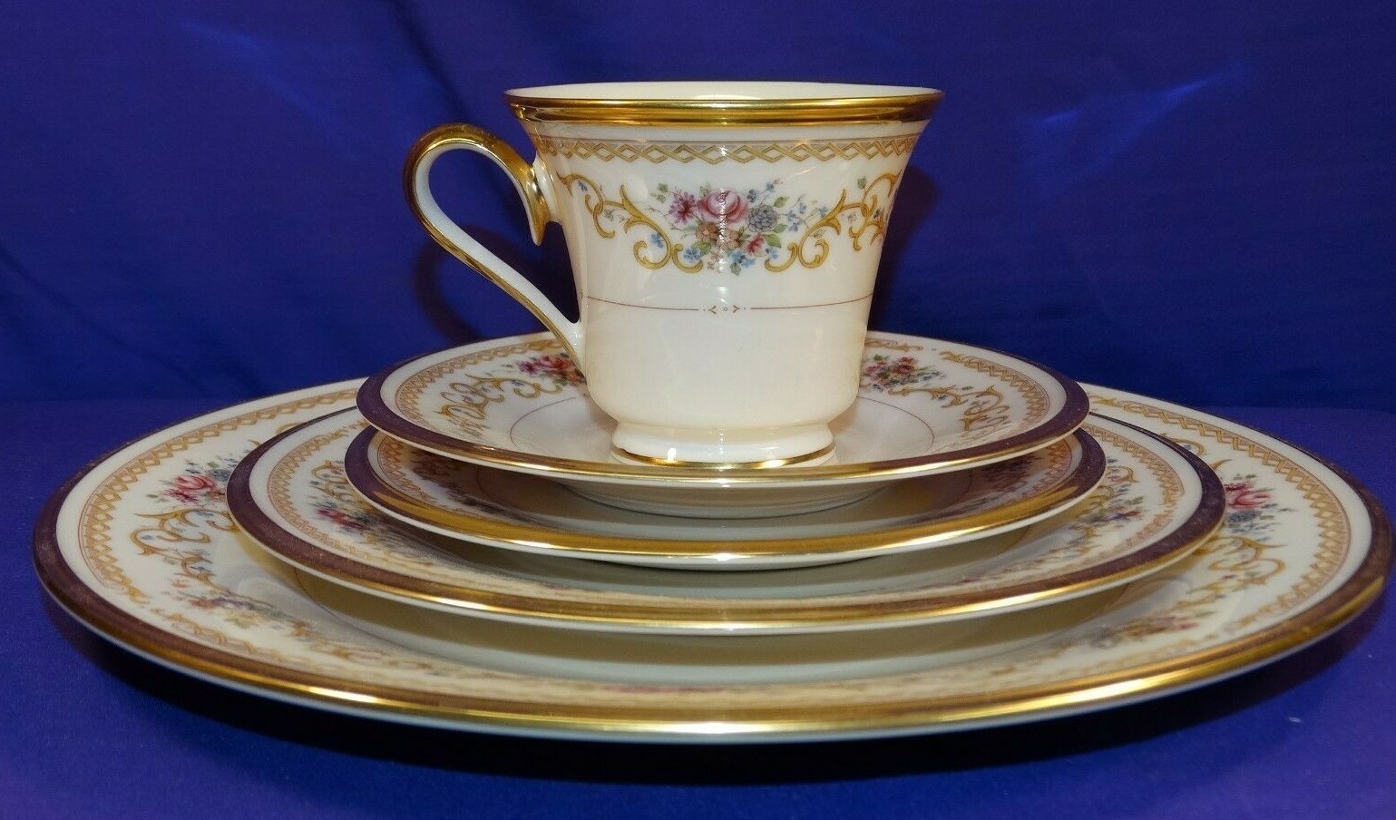 VINTAGE 5 PC PLACE SETTING LENOX "QUEENS GARDEN" FINE CHINA DINNERWARE