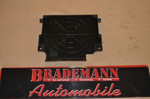 VW Passat Varinat 3C 2009 2,0TDI Verkleidung Schutz Blende ECU 3c0906337