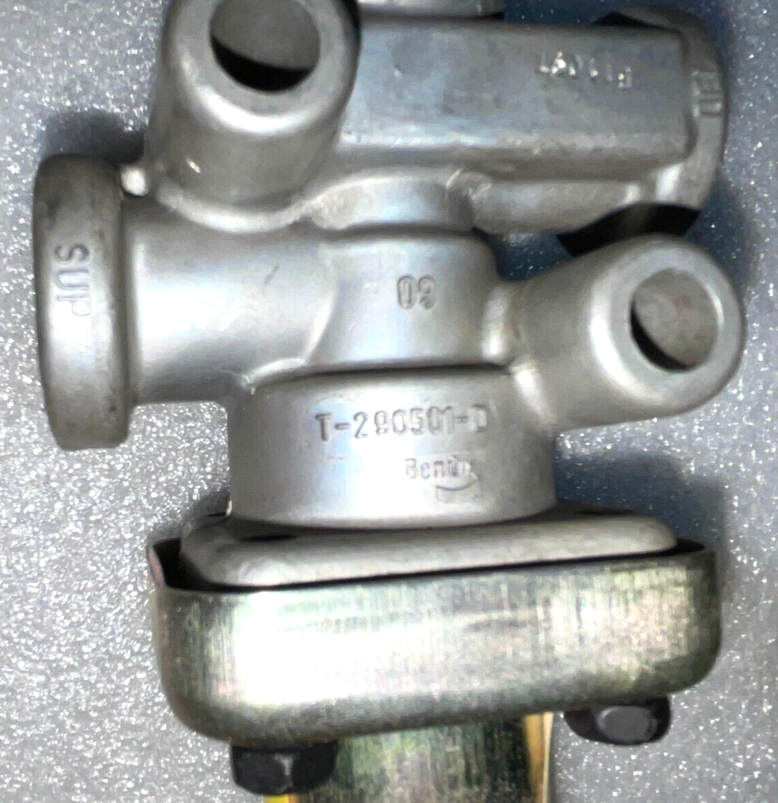 MRAP RG33 PLUS CAT II BENDIX BRAKE VALVE T-290501-D 2455-MM5-001