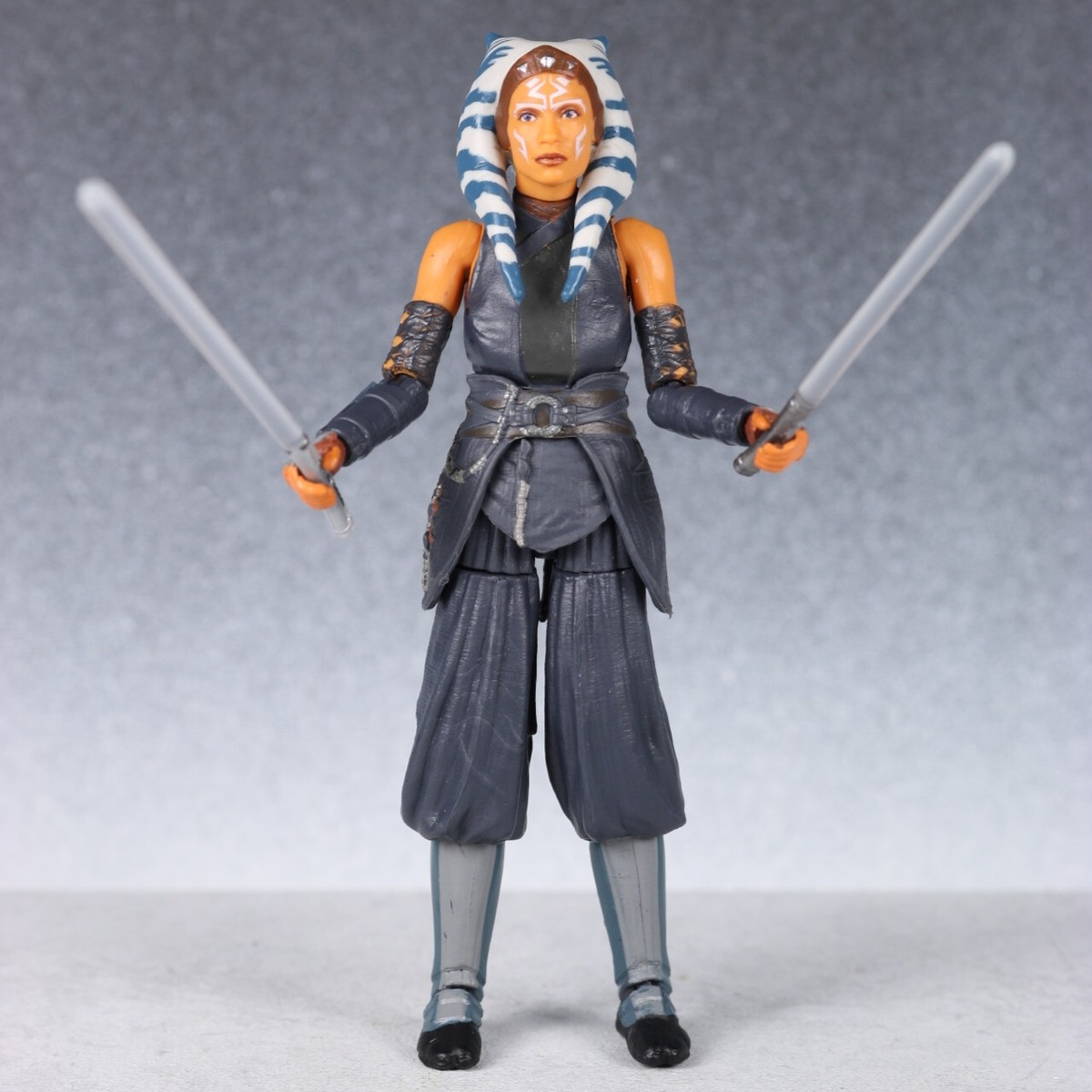 Hasbro Star Wars The Vintage Collection: Ahsoka Tano Action Figure Da 9,5 Cm, Ispirata Alla Serie Ahsoka, Regalo Perfetto Per Collezionisti E Fan