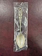 DISNEYLAND Vintage 4.25" Sterling Silver Souvenir Spoon WALT DISNEY PRODUCTIONS