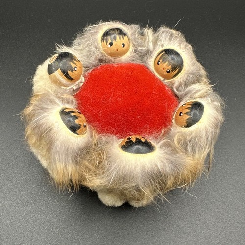 Alaska Nadelkissen Decke werfen Inuit Indianer 6 Köpfe Fellbesatz Nähen Vintage
