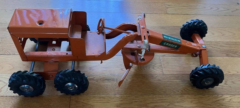 Structo 1950’s Pressed Steel Orange Road Grader 18” Toy Vintage - Image 2 of 4
