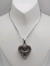 Collana con ciondolo cuore Union Pacific argento sterling diamante Fluer De Les Tri 
