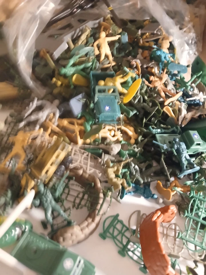 Lote de 6,5 lb de hombres militares del ejército, vehículos aviones, tanques, jeeps, aviones, tiendas de campaña + Foto 4 de 4