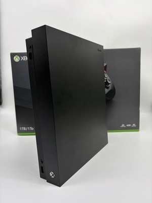 Microsoft Xbox One X Konsole 1 TB + Controller - Guter Zustand / Laufwerk Fehler