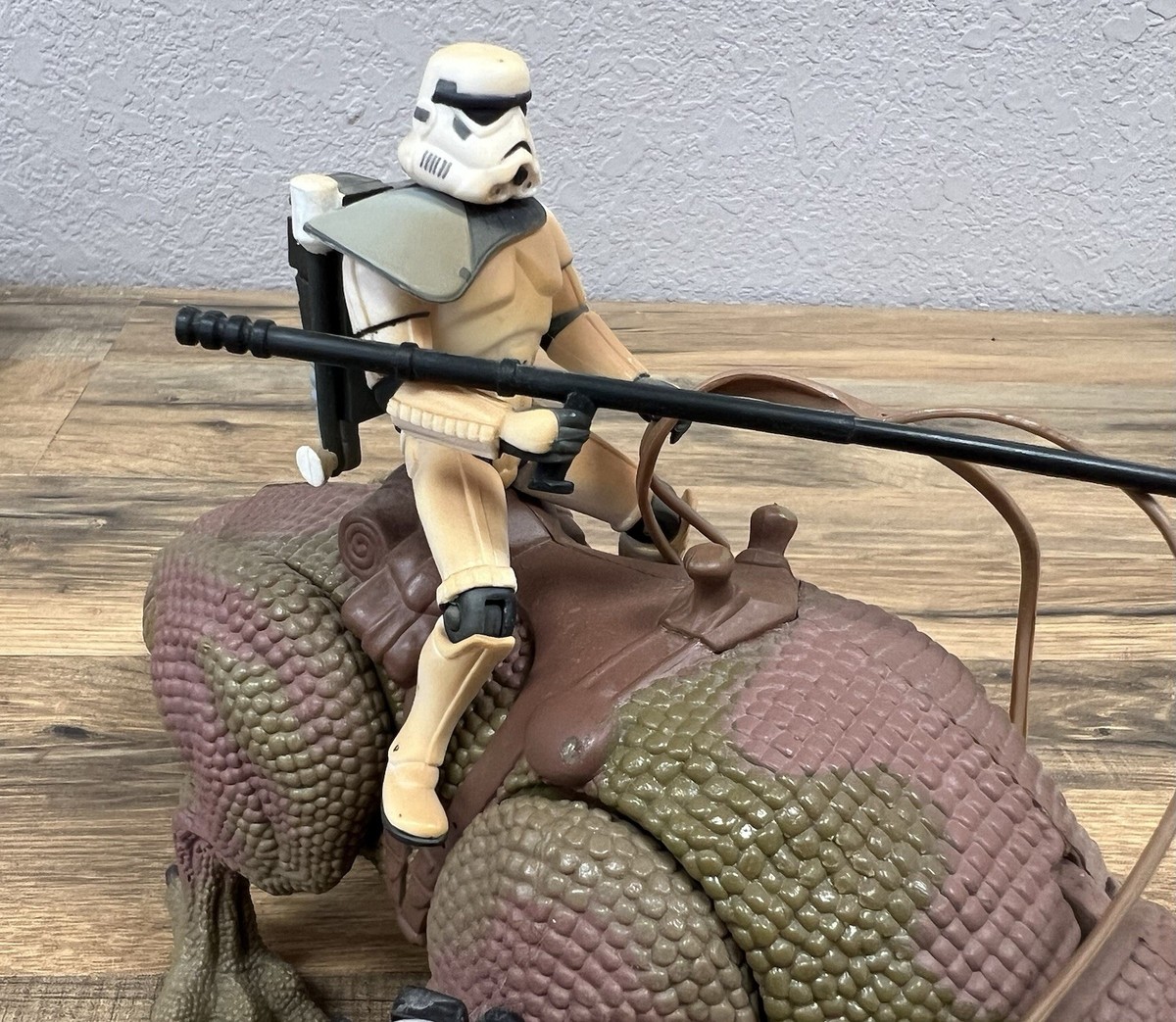 Hasbro Star Wars The Legacy Collection Dewback and 2 Sandtrooper 