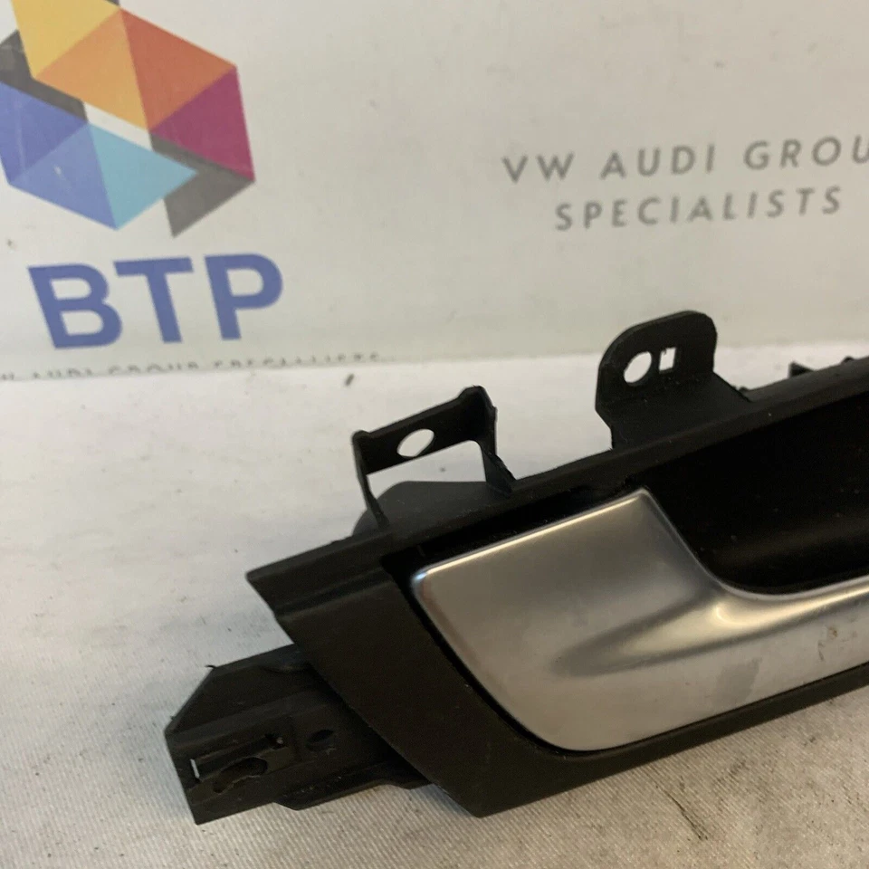 MANIJA PUERTA LATERAL PASAJERO AUDI A3 8P 8P4839019D BOX8 Foto 4 de 4