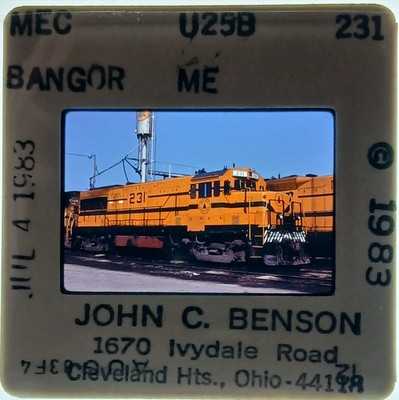 Orig Slide MEC Maine Central U25B 231 Bangor ME 4Jul1983