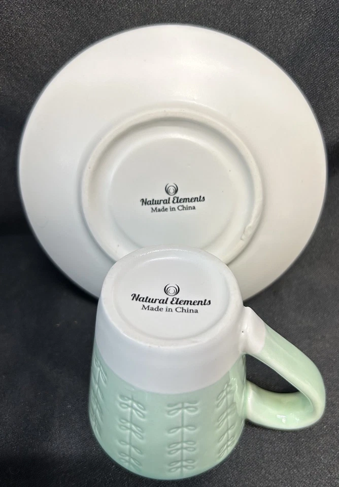 Juego de 4 tazas y platillos capuchinos demitasse verde menta/blanco Natural Elements Foto 4 de 4