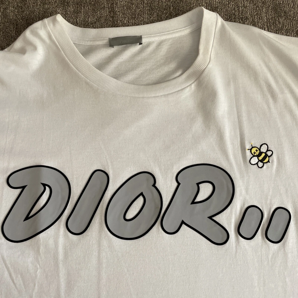 Áo Tshirt Dior and Kaws họa tiết gấu ong Like Auth on web TANYA #27 Áo Tshirt Dior and Kaws họa tiết gấu ong Like Auth on web TANYA
