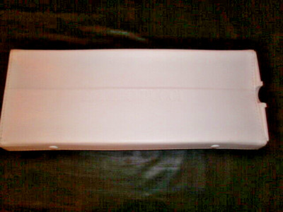 Brillenbox/Schublade, EMILIO PUCCI. Weiß, 8 Brillen. B 17 cm, L 44 cm, H 6 cm
