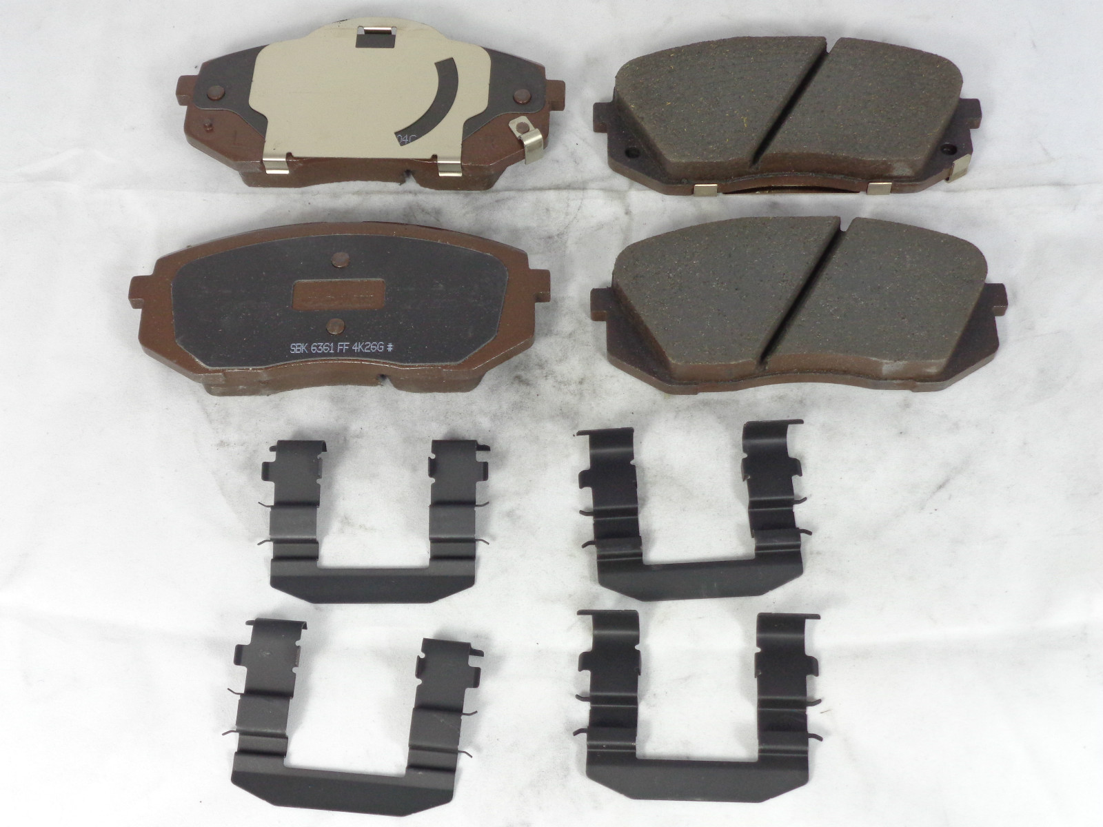 Genuine Hyundai ix35 / Tucson 2013on Front Disc Brake Pad Kit