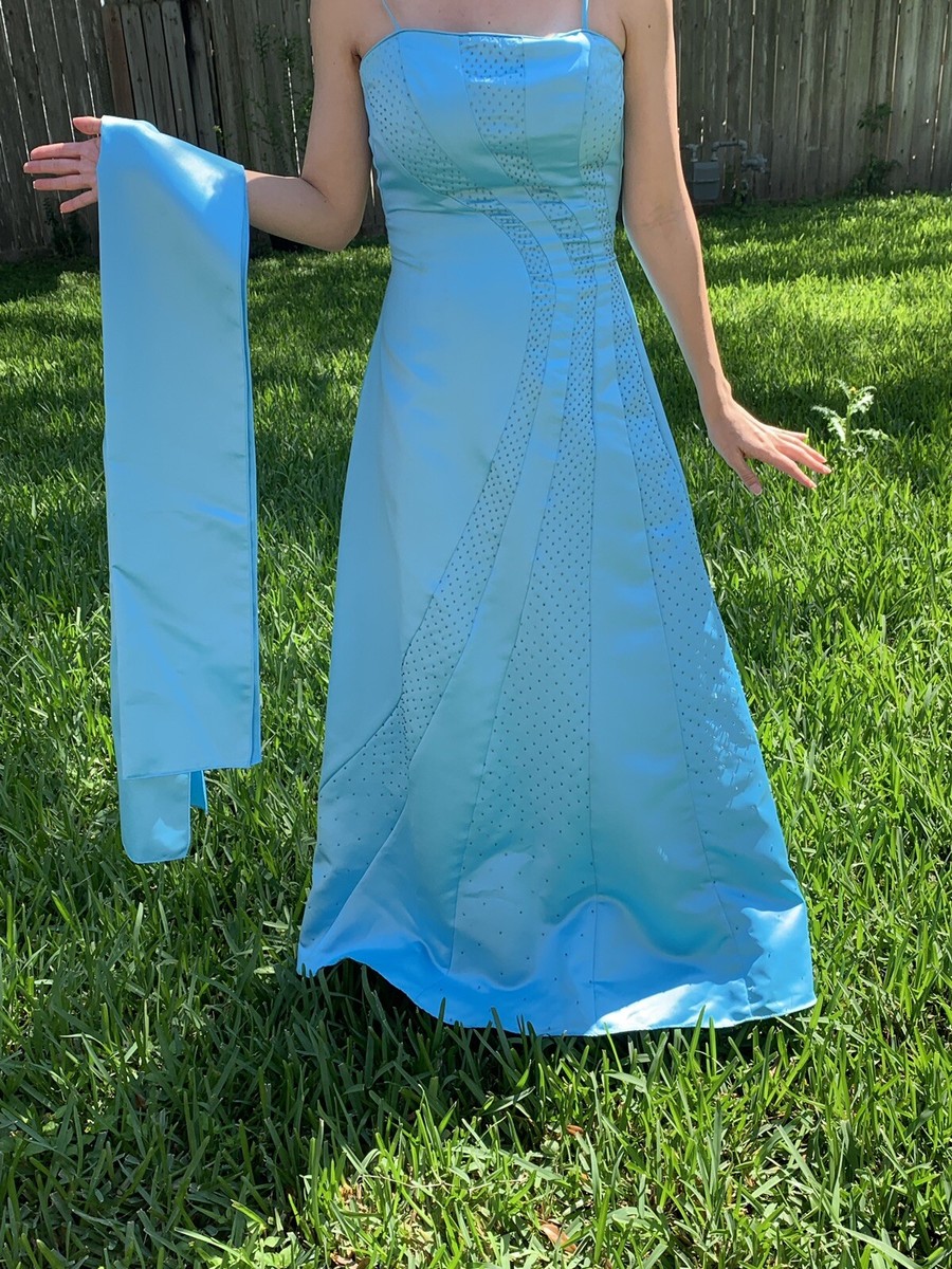 sky blue dress prom Chic Trumpet Spaghetti Straps With Lace Appliques Long D blending comfort with impeccable style Sky Blue Pearl Lace Sweetheart