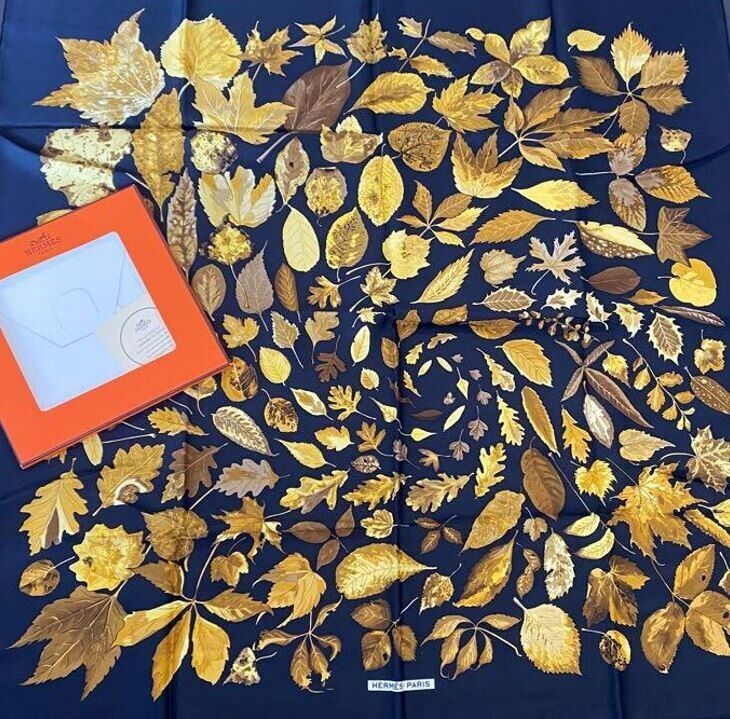 Unused HERMES Carre 90 Tourbillon Leaf 35in vintage Silk Unused HERMES Carre 90 Tourbillon Leaf 35in vintage Silk