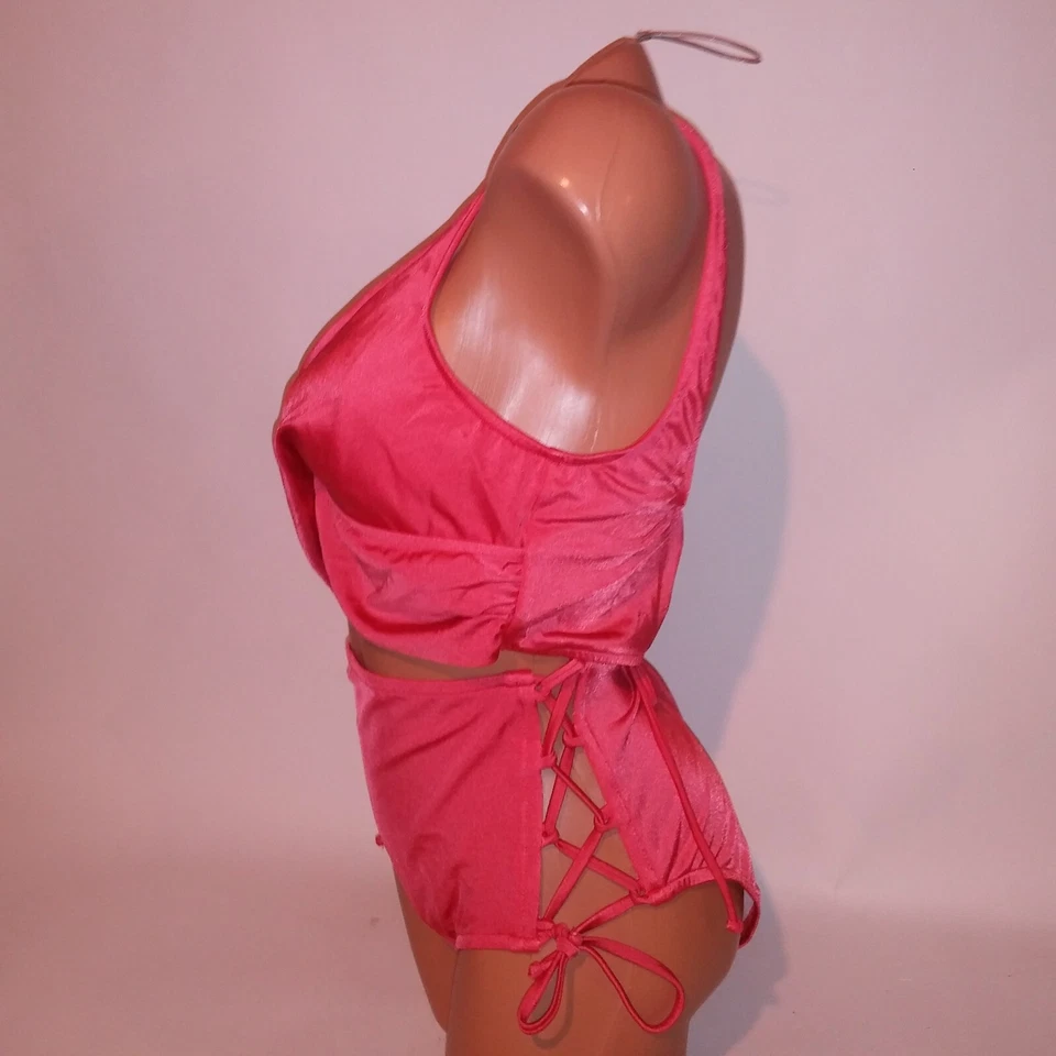 Bikini de natación Venus XL parte superior talla 18 parte inferior coral liso con cordones espalda y laterales Foto 4 de 4