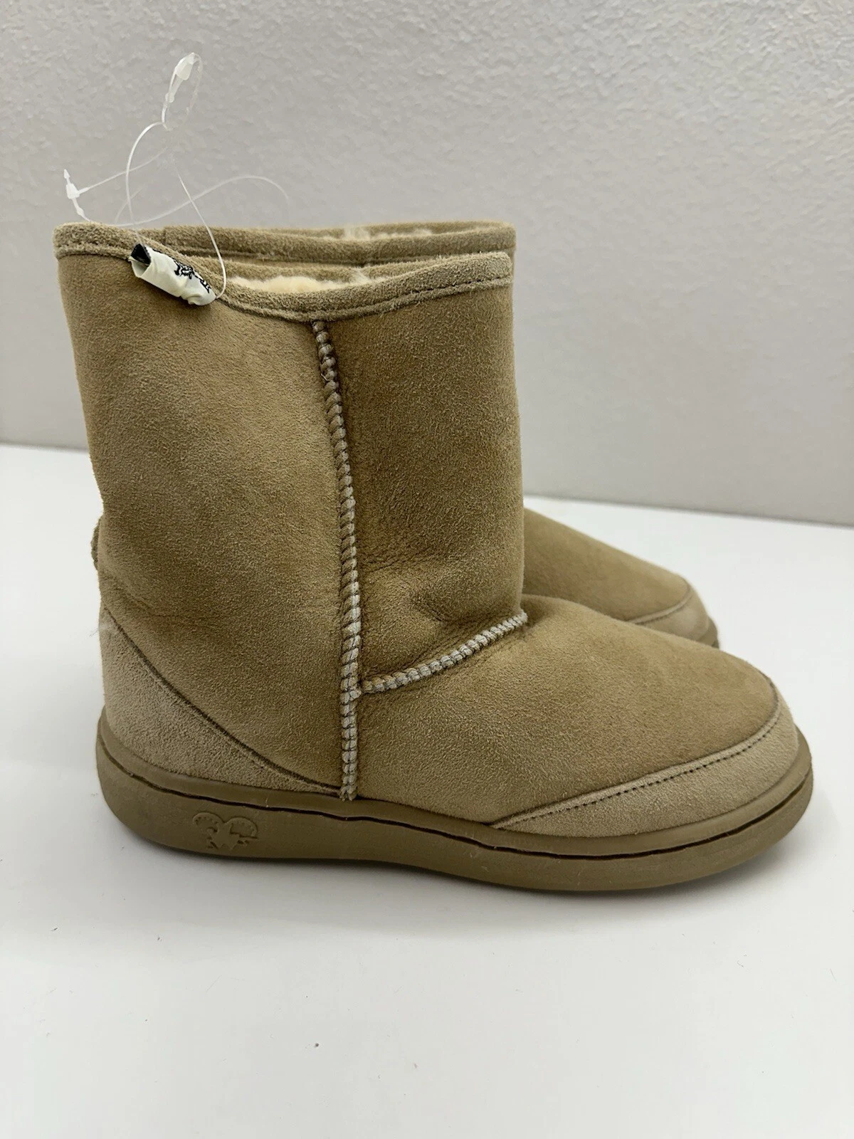 Bottes femme Shearling Supreme pointure femme 6 homme 5 peau de mouton doublées hiver neuves