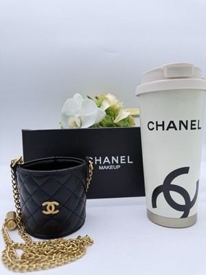Chanel White Tumbler Gold Chain Quilted Crossbody Holder Limited Edition GWP