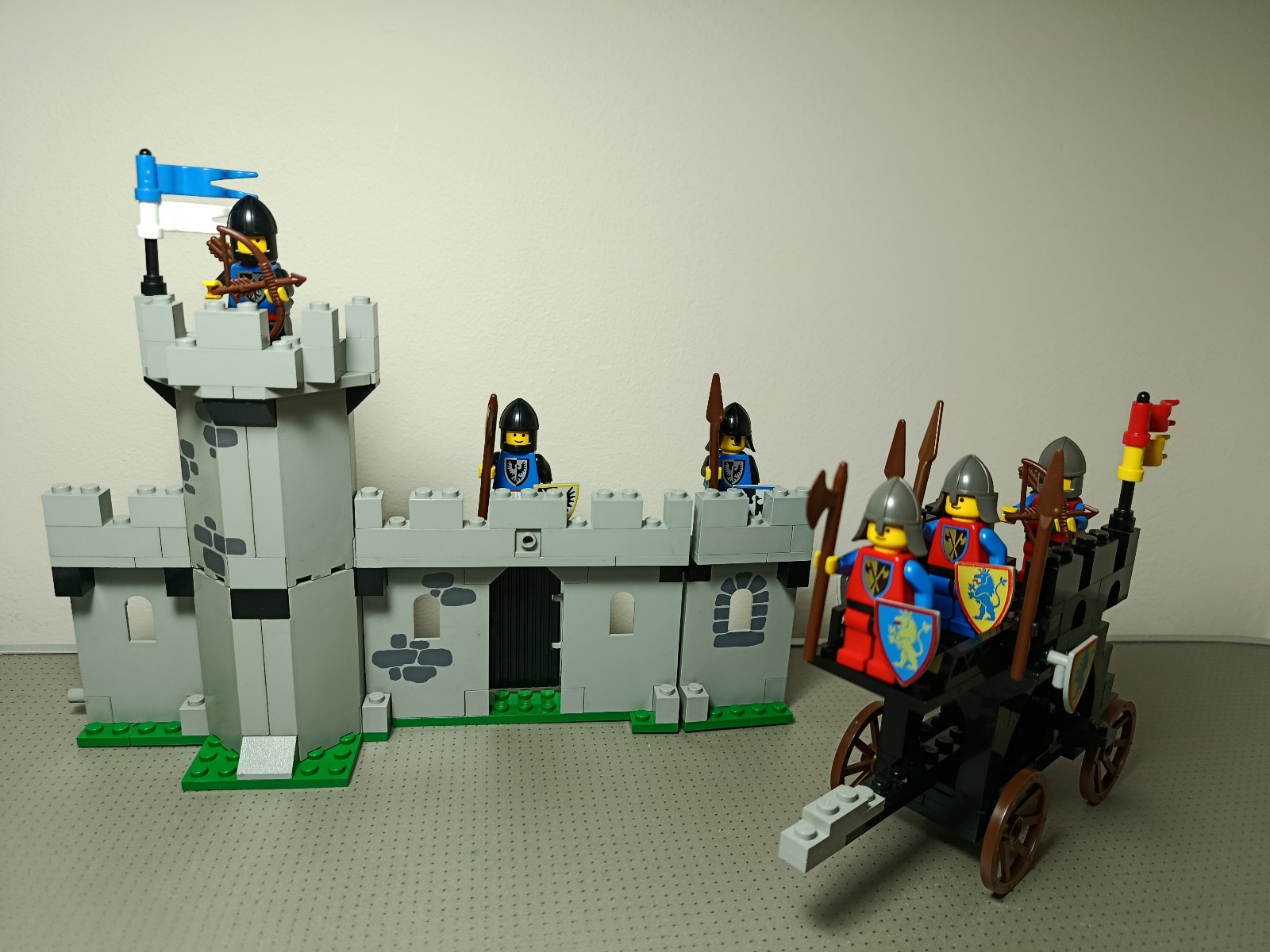 Lego Castle Black Falcons Set 6062 Battering Ram