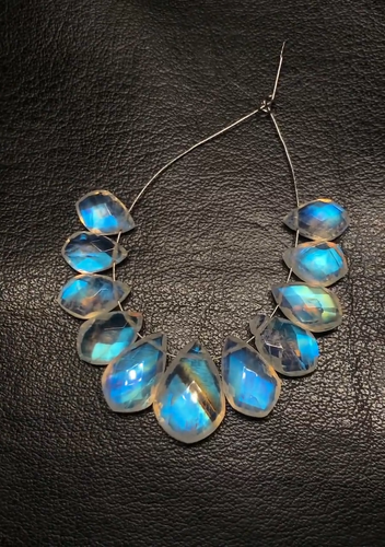 AAAAAA Rainbow Moonstone Fancy Briolette Blue Fire Checker Cut 7x10-10.50x15 MM - Video 1 of 1