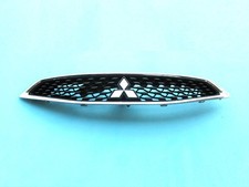 17 18 19 20 MITSUBISHI MIRAGE HATCHBACK FRONT BUMPER COVER UPPER TOP GRILLE USED