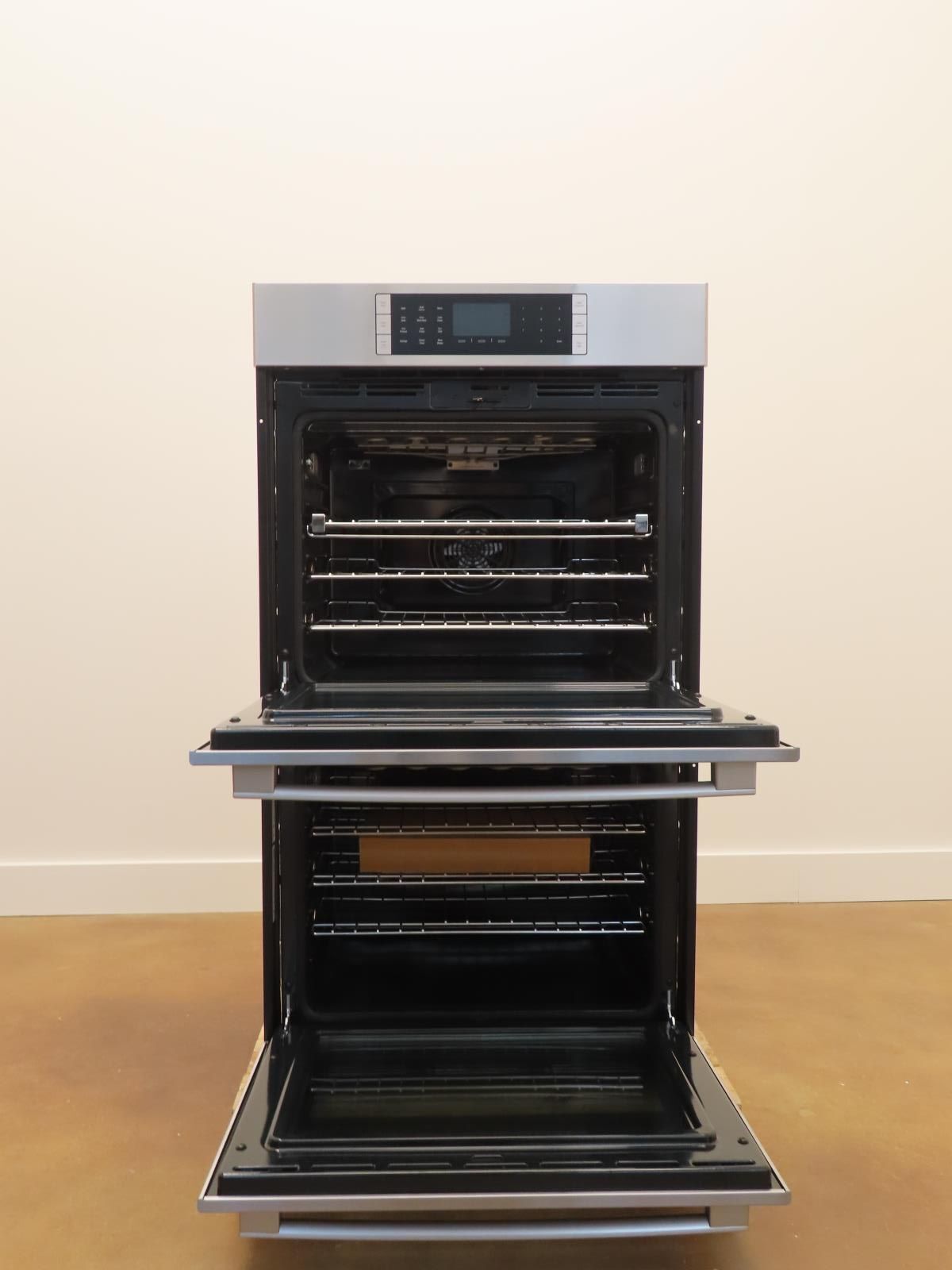 Bosch Benchmark HBLP651UC 30" Double Wall Builtin Oven Stainless