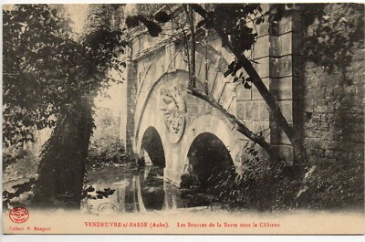 VENDEUVRE SUR BARSE - Aube - CPA 10 - les sources de la Barse au chateau