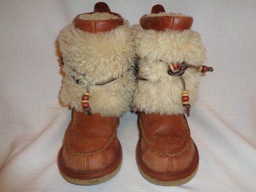 Ugg-Australia-Mukluk-Boots-Brown-Short 
