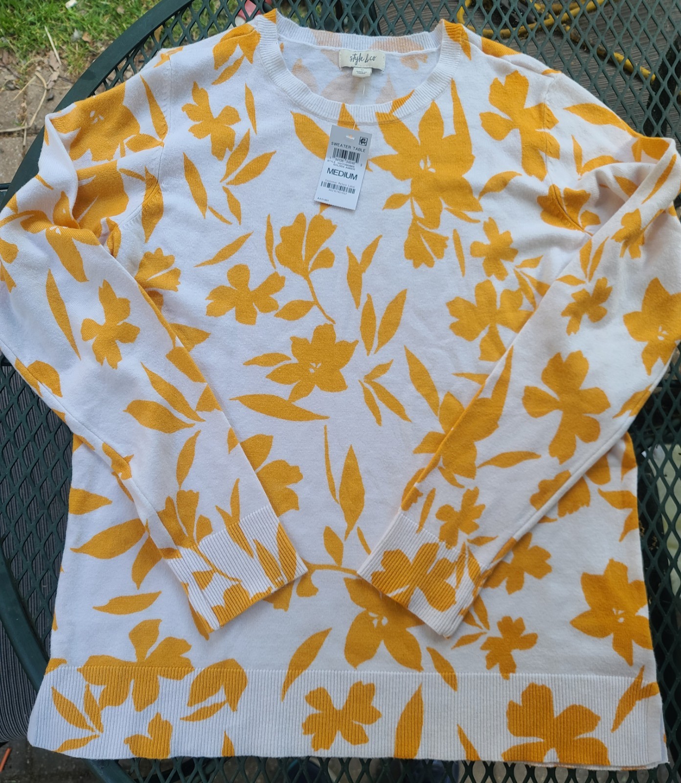 Picture 1 of 6