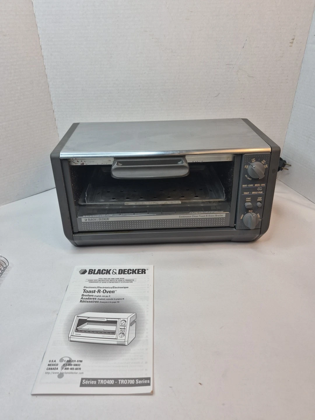 Black & Decker Toast-R-Oven TRO600-TY3 Under Counter Bake Broil Toaster Oven
Opens in a new window o