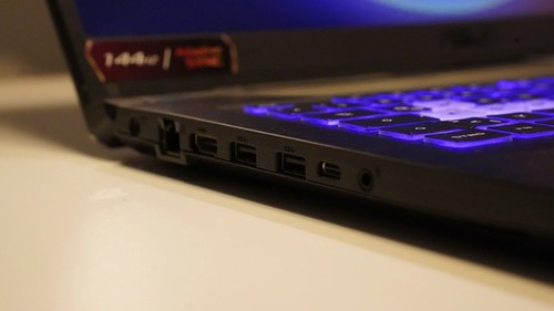 Asus TUF Gaming F17 – 17,3" Laptop | i5 | RTX 3050 | 144Hz - Zdjęcie 5 z 8