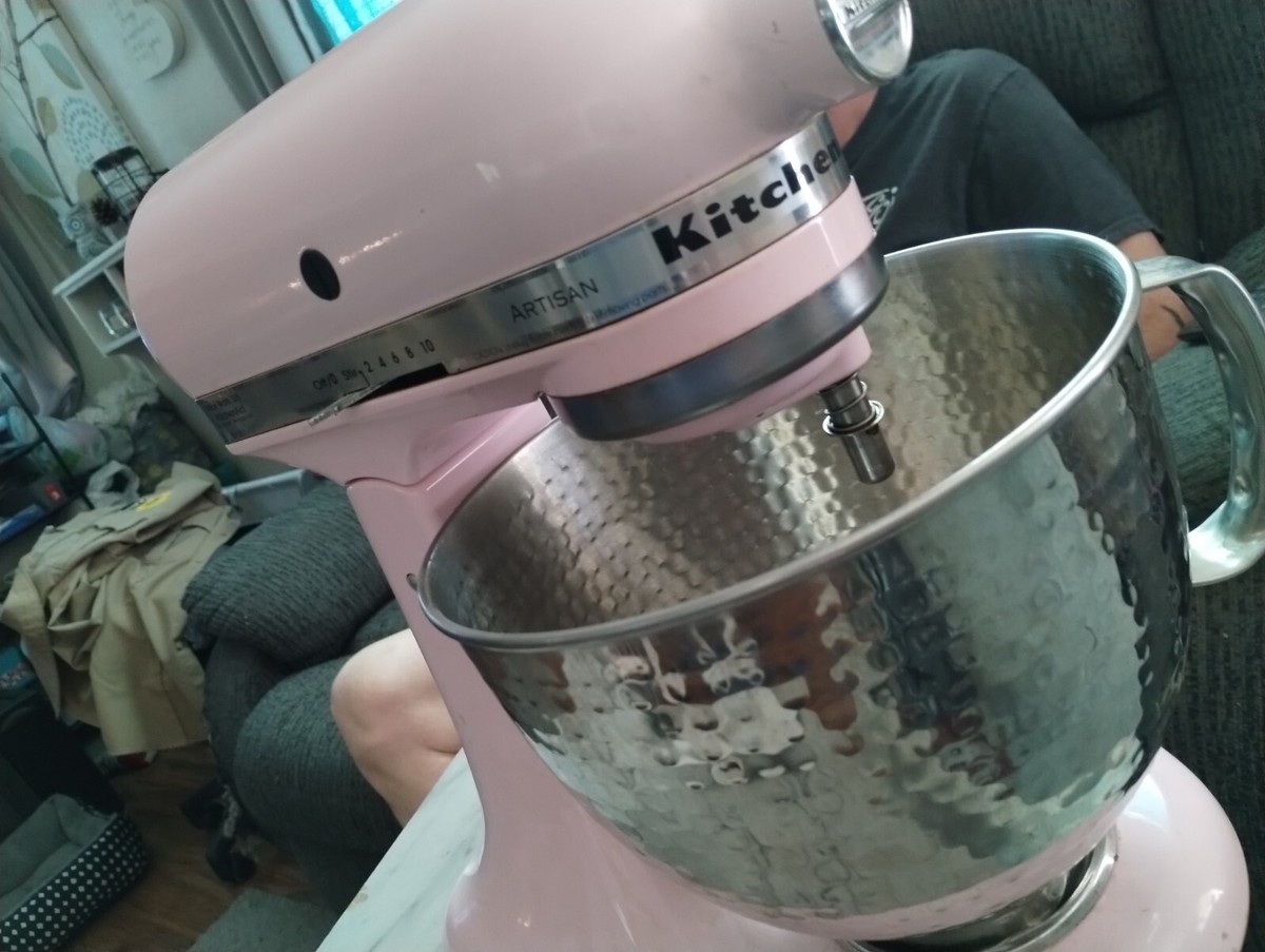 KitchenAid KSM150PSPK Artisan 5 Qt Mixer Limited Edition Breast