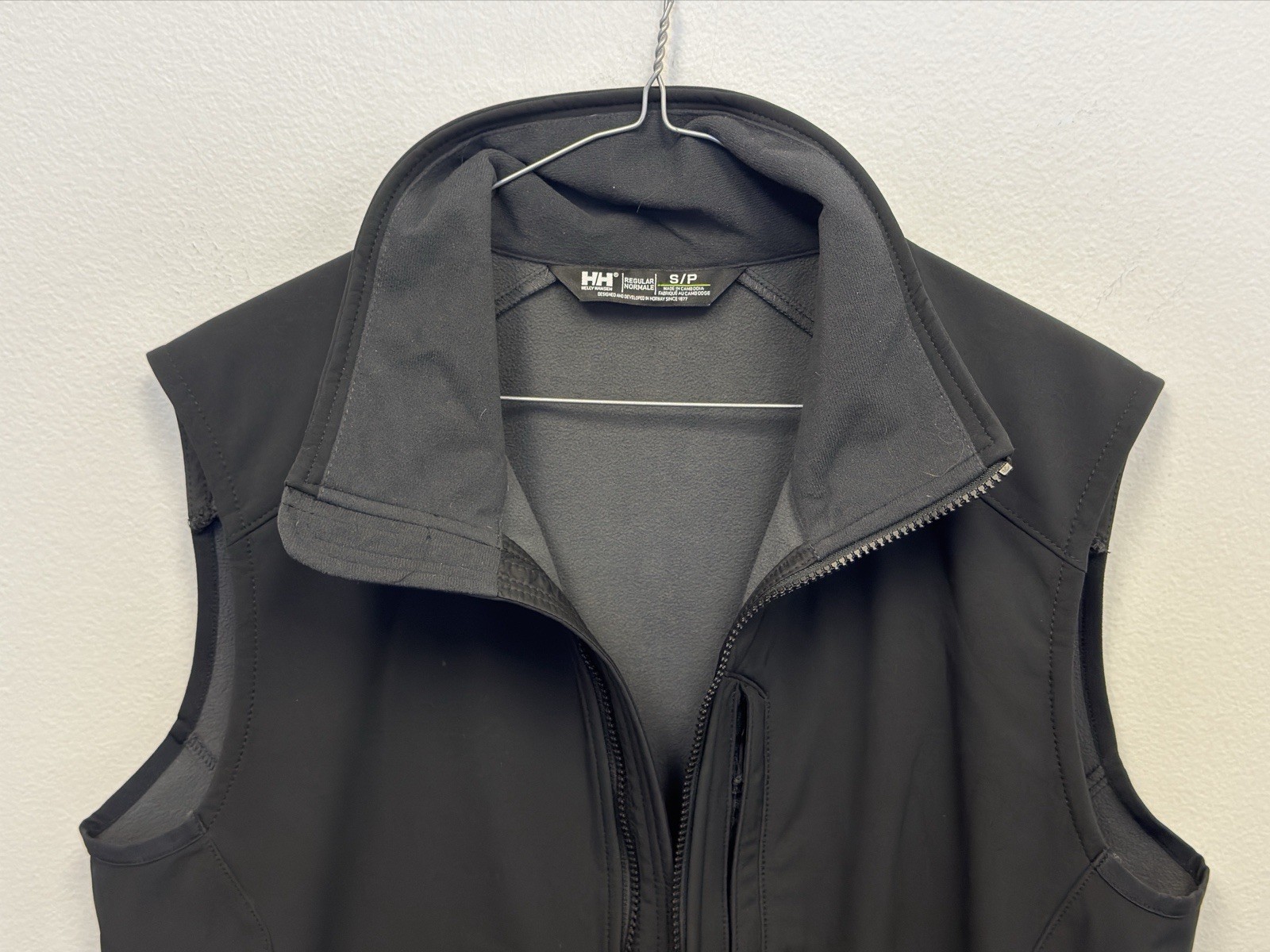 Helly Hansen Paramount Soft Shell Black Vest Men’… - image 2