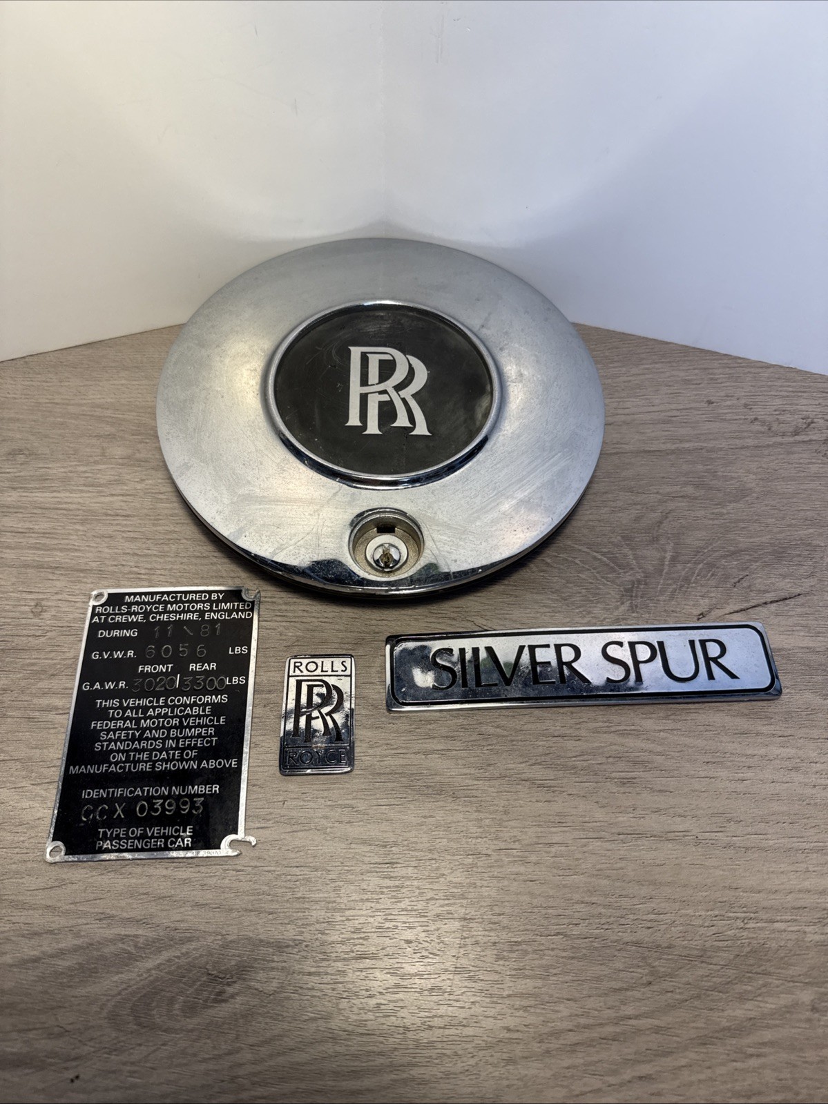 Rolls-Royce Silver Spur 1981 Cover plate