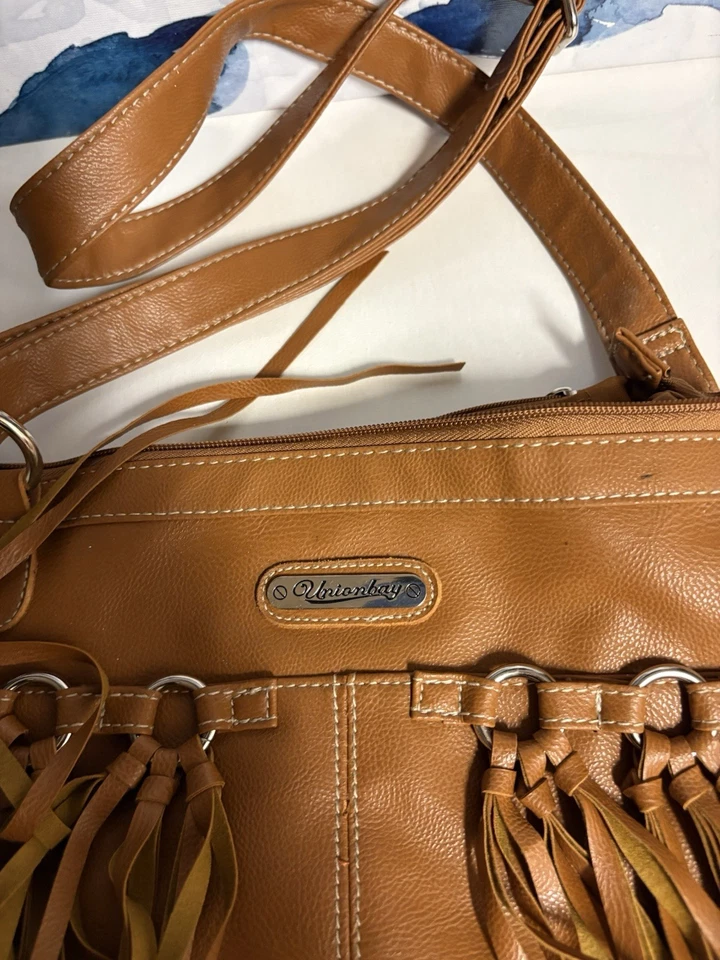Bolso Bandolera Union Bay Western Flecos Cartera Boho Hippie Cuero Sintético Usado en Excelente Condición Y2K  Foto 4 de 4