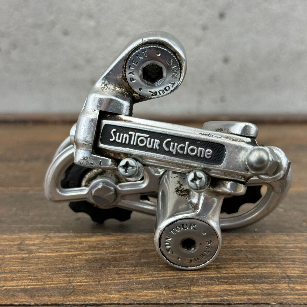 Vintage Suntour Cyclone Rear Derailleur Short Cage 70s 80s Vintage Suntour Cyclone Rear Derailleur Short Cage 70s 80s
