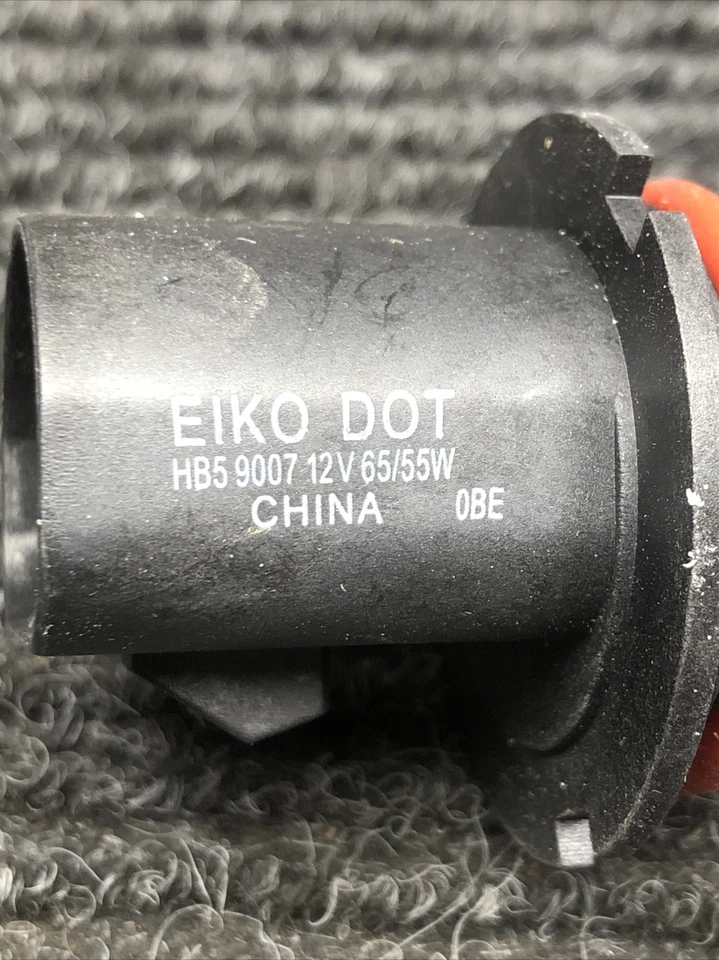NOS Eiko 9007 车头灯灯泡-ES 适合图表上列出的车辆 — 第 3/4 张图片
