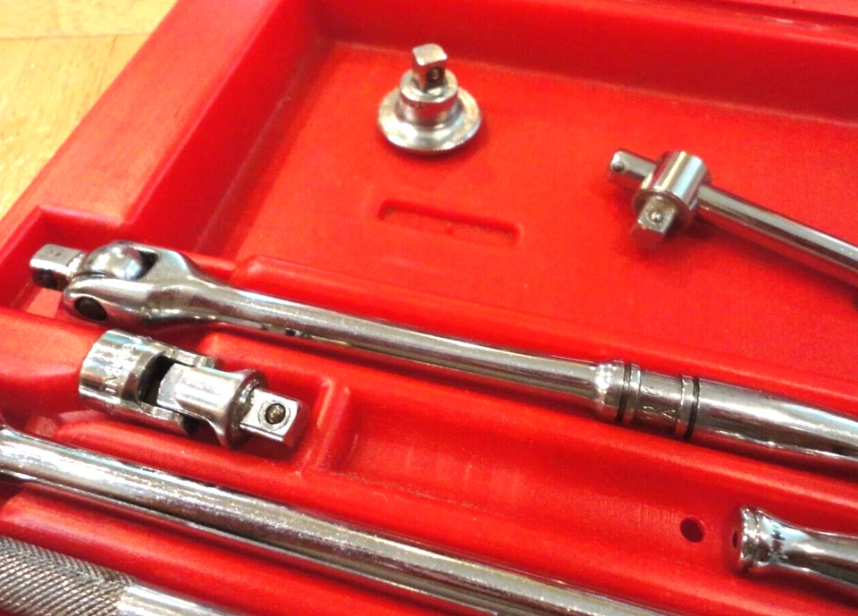 HERRAMIENTAS A PRESIÓN 11 PIEZAS 1/4 UNIDAD AMPLIABLE SERVICIO GENERAL SET 107ATMPB + 3 EXT Foto 4 de 4