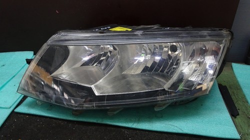 SKODA Octavia 3 (5E5) 2.0 TDI Scheinwerfer vorne links 5E1941015 Halter gbrochen