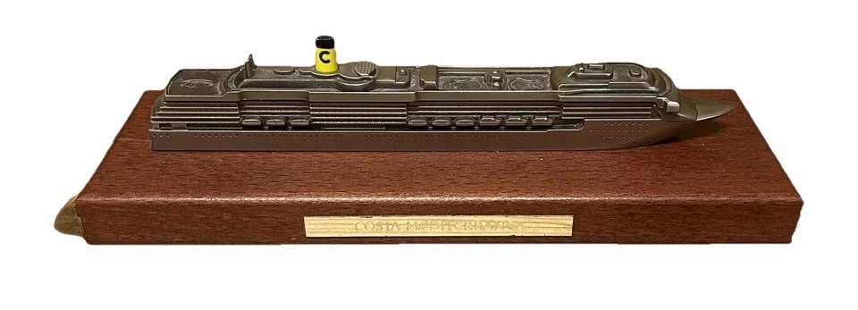 COSTA MEDITERRANEA - MEGA Kreuzfahrtschiff - Schiffsmodell - Modell